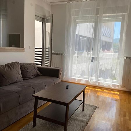 Cool Apartments With Free Parking Čačak エクステリア 写真