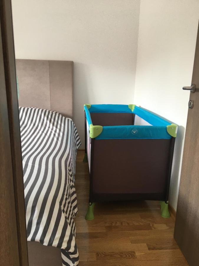 Cool Apartments With Free Parking Čačak エクステリア 写真