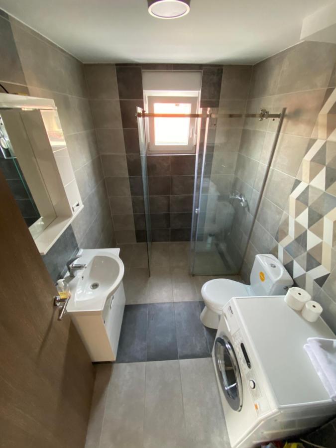Cool Apartments With Free Parking Čačak エクステリア 写真