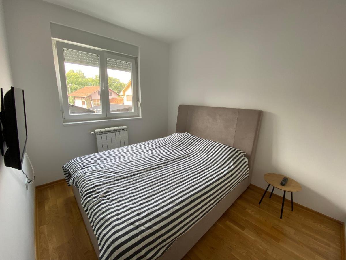 Cool Apartments With Free Parking Čačak エクステリア 写真