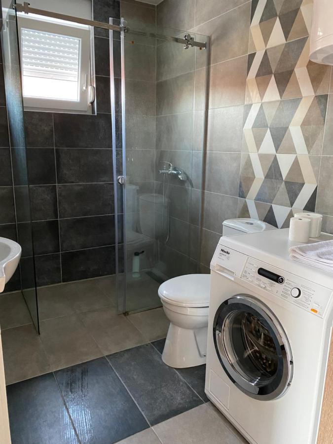 Cool Apartments With Free Parking Čačak エクステリア 写真
