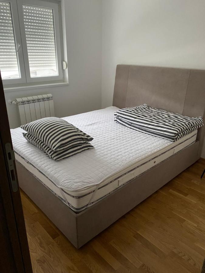 Cool Apartments With Free Parking Čačak エクステリア 写真