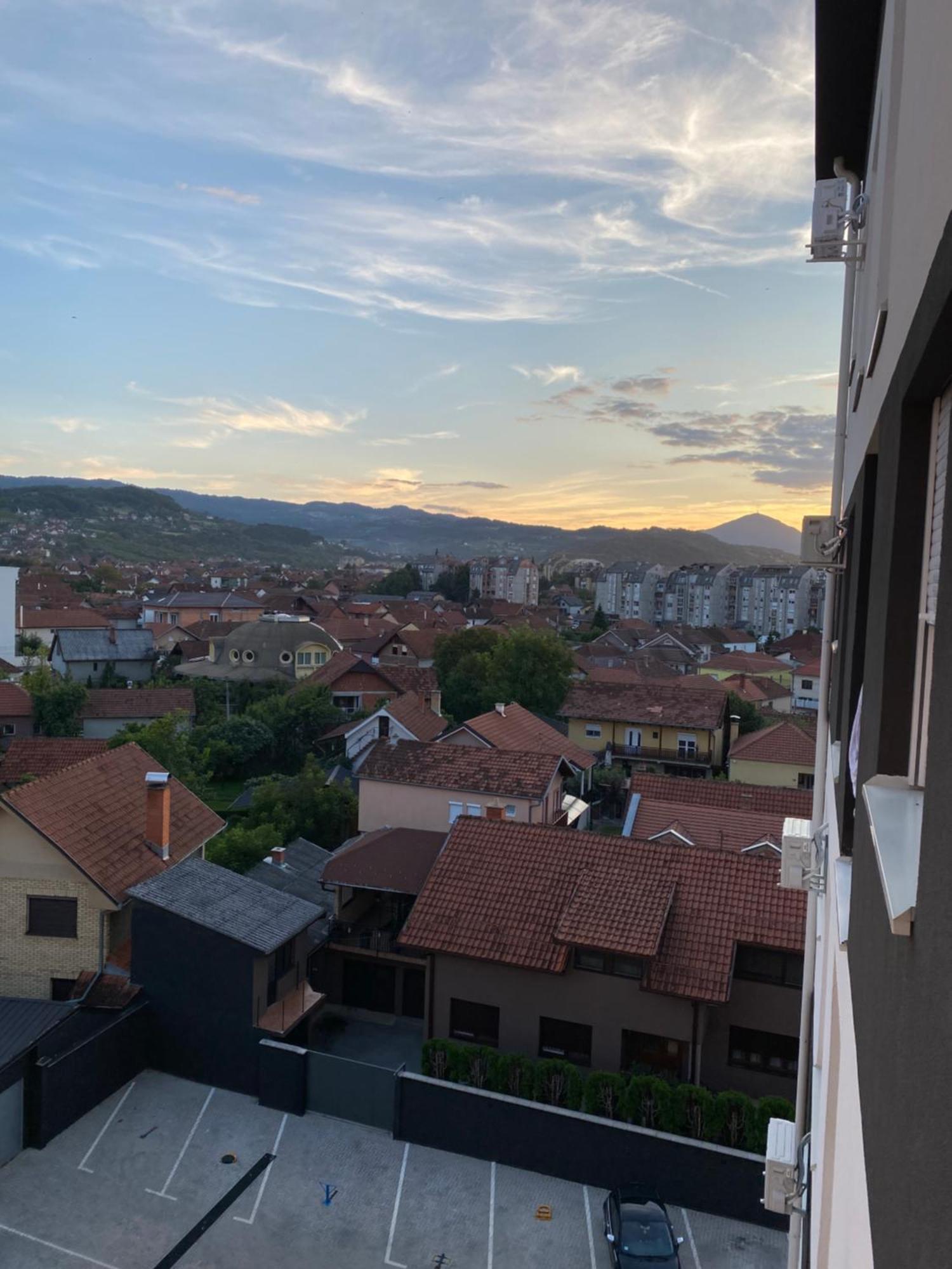 Cool Apartments With Free Parking Čačak エクステリア 写真