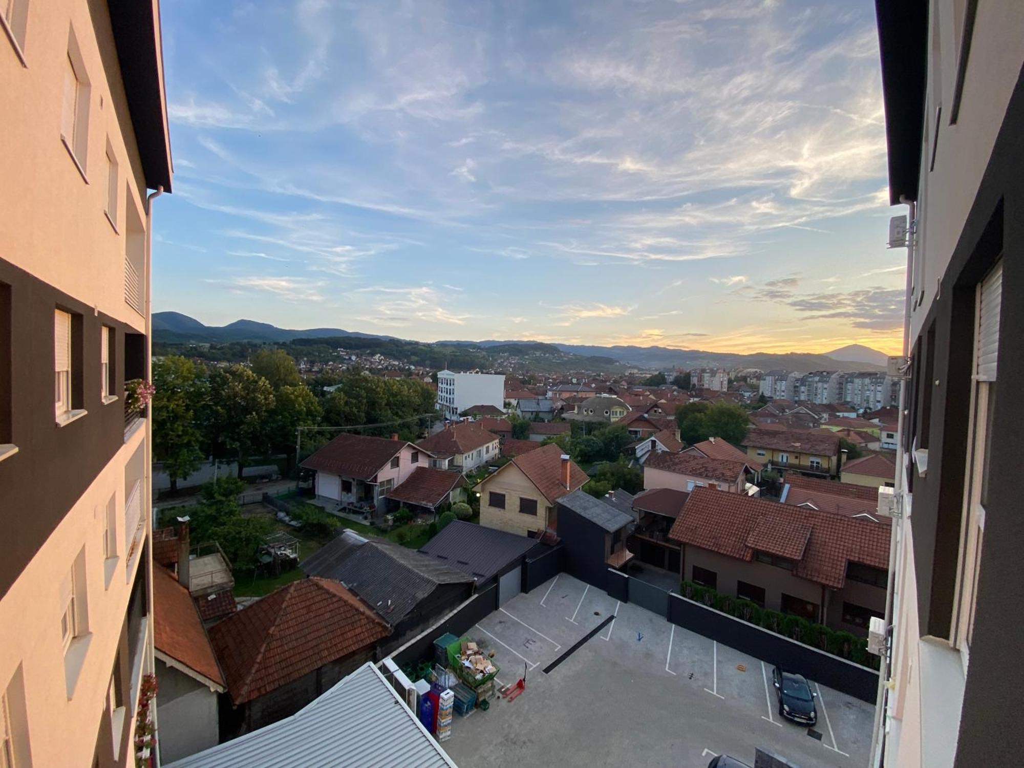 Cool Apartments With Free Parking Čačak エクステリア 写真