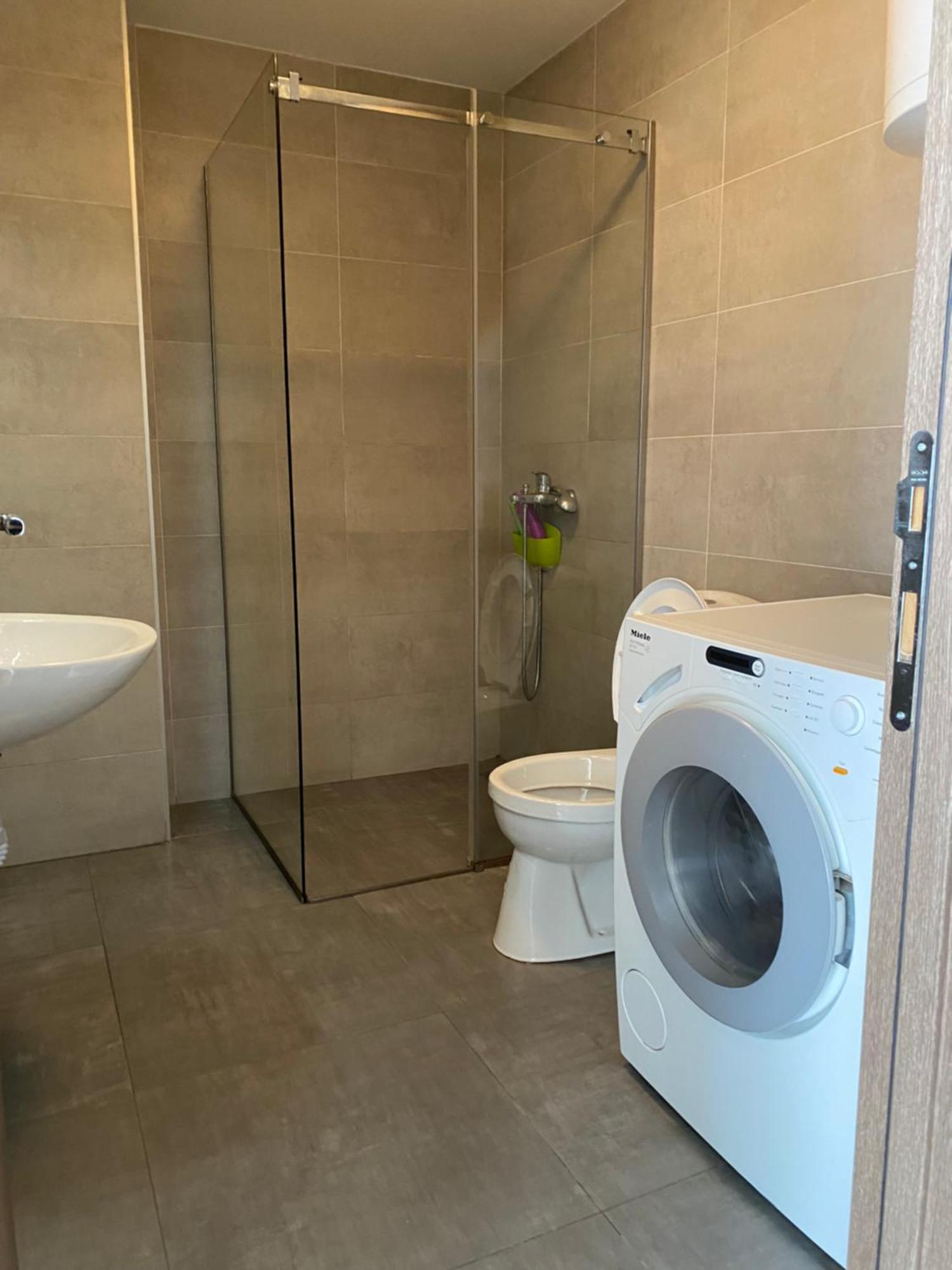Cool Apartments With Free Parking Čačak エクステリア 写真