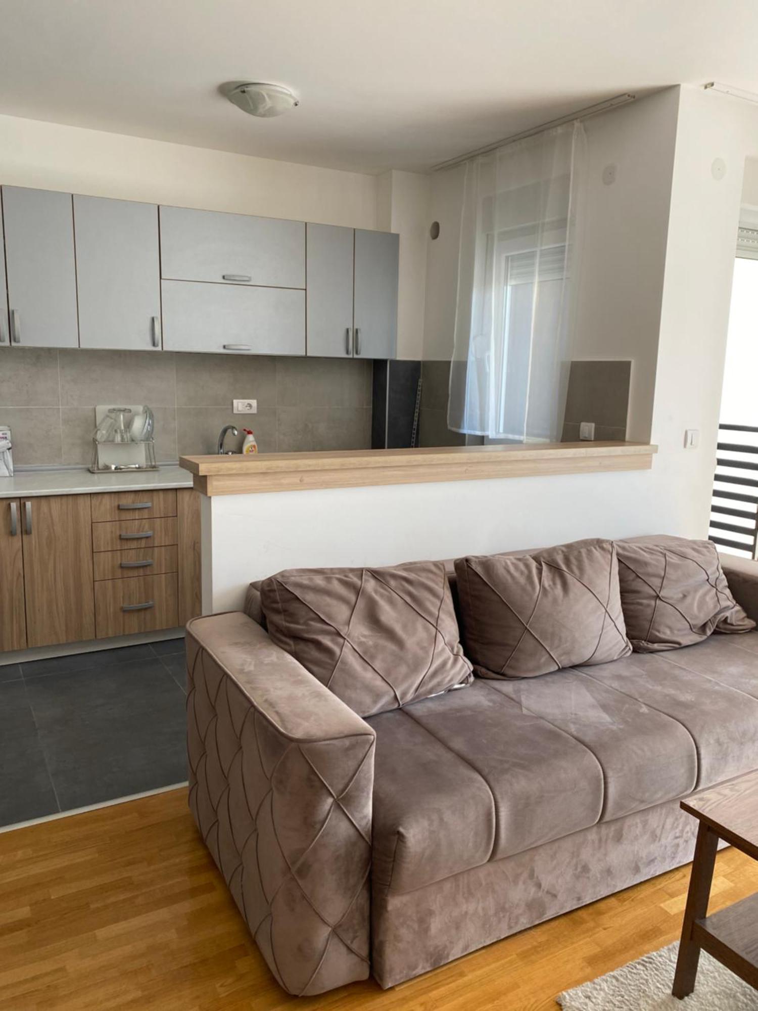 Cool Apartments With Free Parking Čačak エクステリア 写真