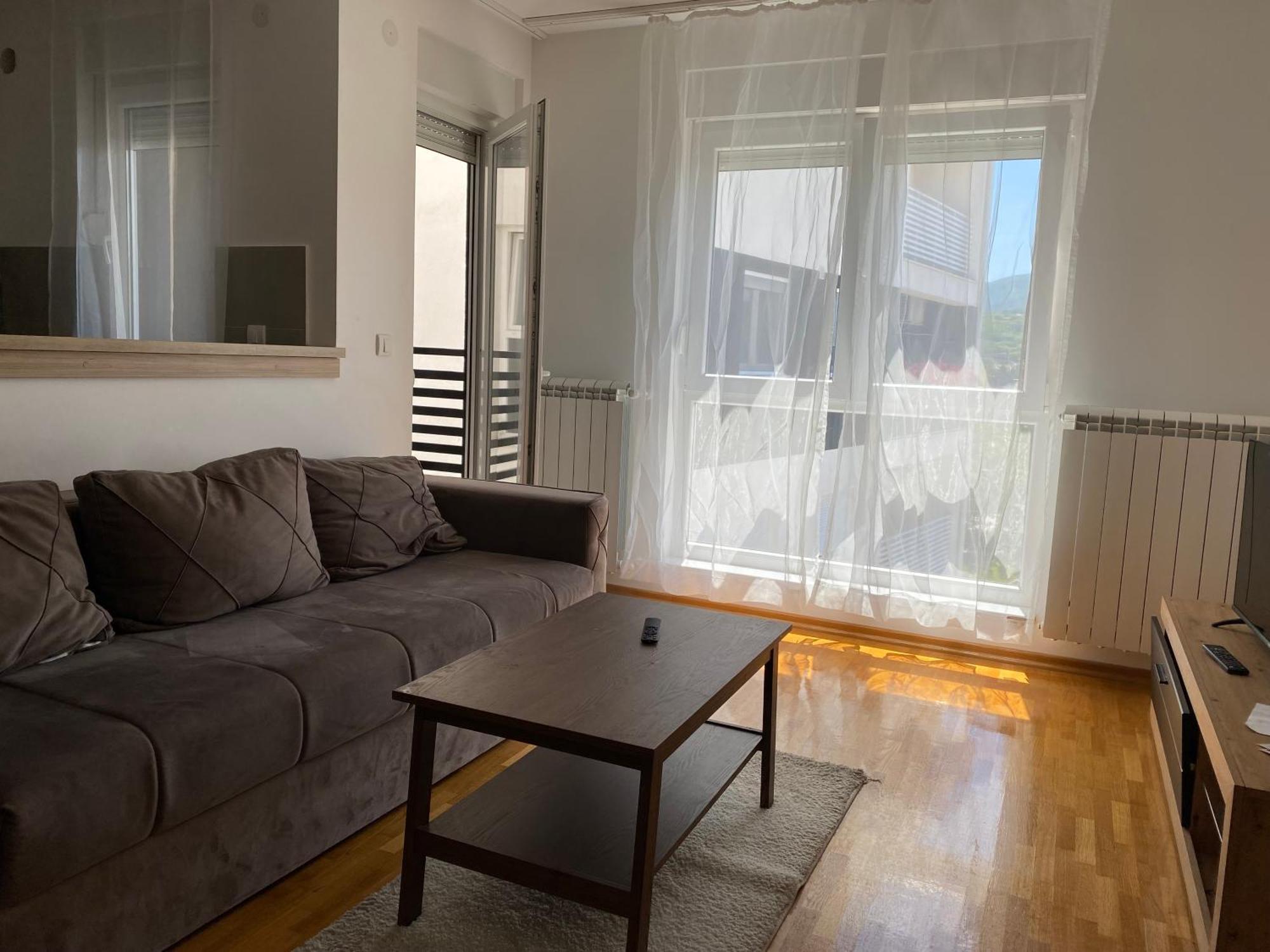 Cool Apartments With Free Parking Čačak エクステリア 写真